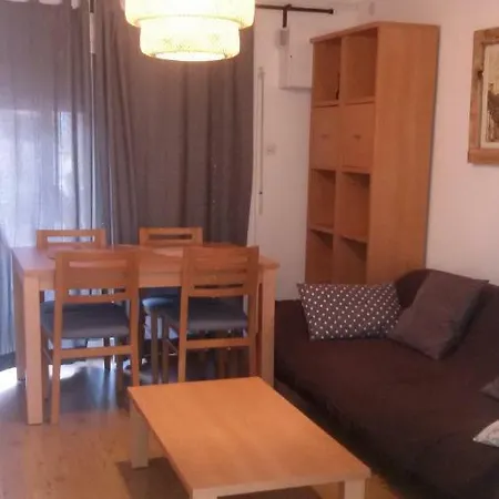 Bright Spacious Flat Close To The City Center Apartment *