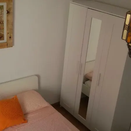 Apartment Bright Spacious Flat Close To The City Center Girona